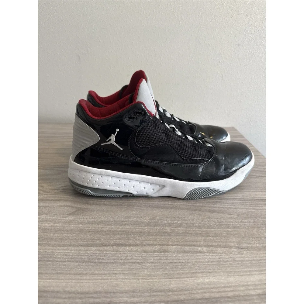 Jordan CK6636-006 Max Aura 2 Black Basketball Shoes Sz 13 Mens Sneakers